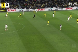 子龍配諸葛！阿德耶米拜爾撞墻配合，前者輕松推射破門