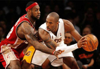 當(dāng)年巔峰科比和詹姆斯的總決賽對決，被他截胡了