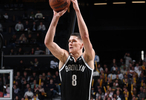 杰明生涯前22次出手均為三分球！籃網(wǎng)主帥：他得自己去摸索