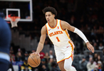 帶隊起勢！杰倫·約翰遜半場9中5拿15分7板3助第二節(jié)4中4得11分